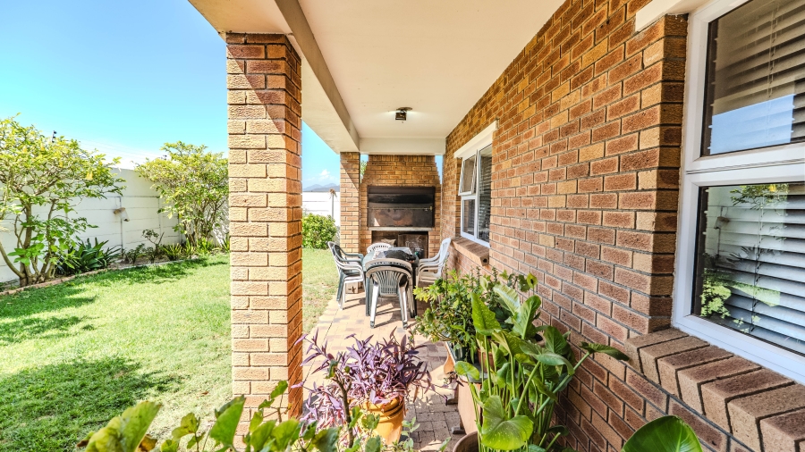 6 Bedroom Property for Sale in Rouxville Western Cape